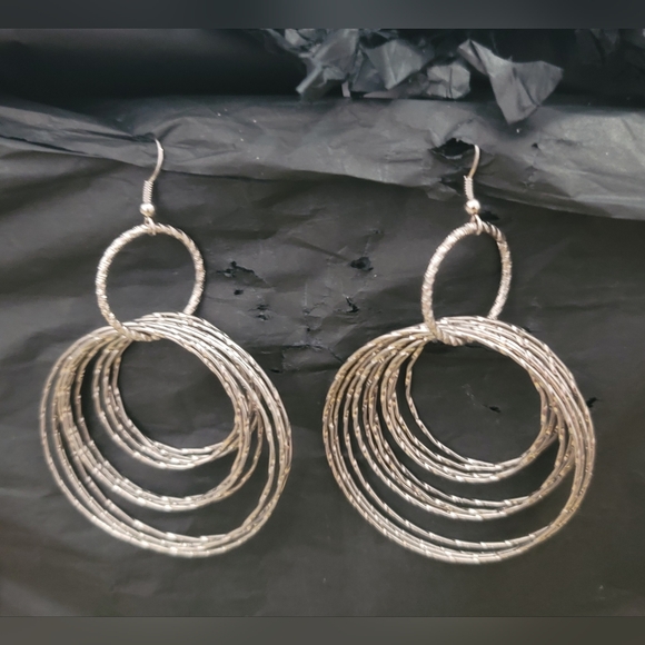 Y2K HOOPS! 4 Pair Dangling Hoops- 3 Silver, 1 Gold - Picture 3 of 5